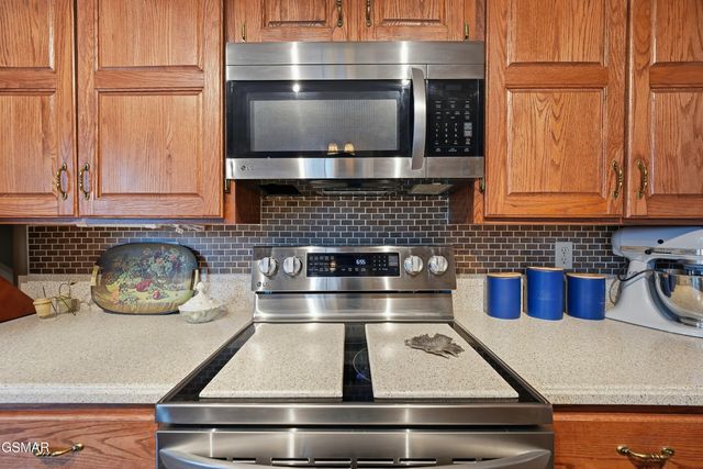 2626 Fisherman Street, Kodak, TN 37764