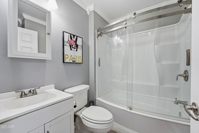 2626 Fisherman Street, Kodak, TN 37764