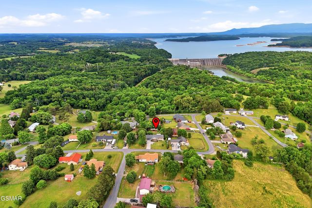 2626 Fisherman Street, Kodak, TN 37764