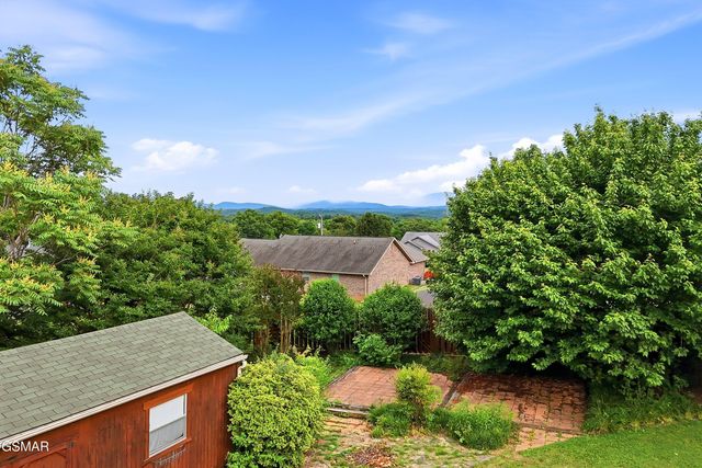 2626 Fisherman Street, Kodak, TN 37764