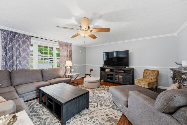 2626 Fisherman Street, Kodak, TN 37764
