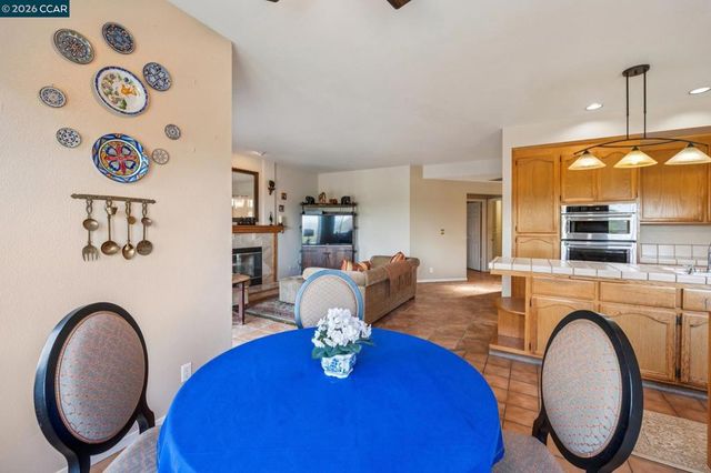 105 105 Crow Pl, Clayton, CA 94517