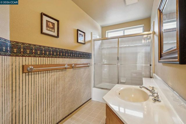 105 105 Crow Pl, Clayton, CA 94517