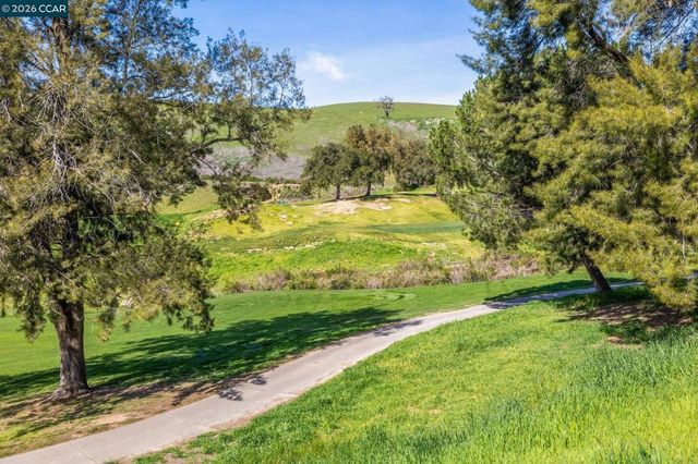 105 105 Crow Pl, Clayton, CA 94517