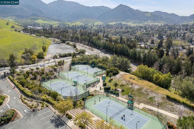 105 105 Crow Pl, Clayton, CA 94517