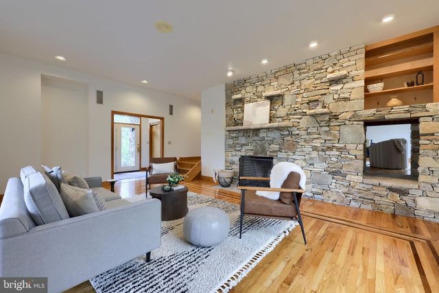 9 WYNDHAM HILL DR, Reading, PA 19606