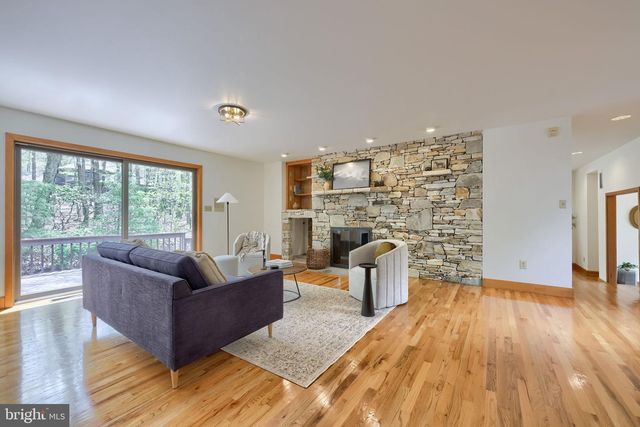 9 WYNDHAM HILL DR, Reading, PA 19606
