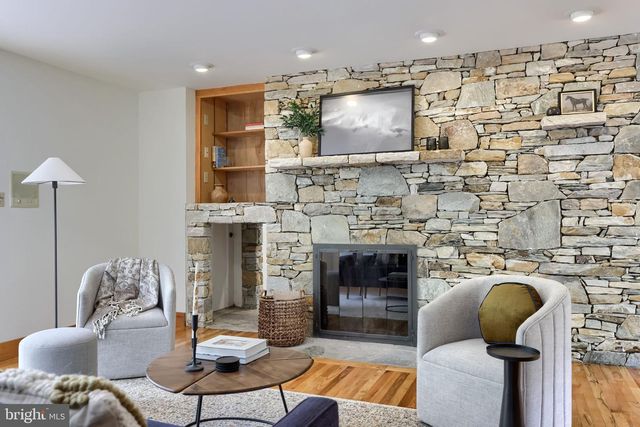 9 WYNDHAM HILL DR, Reading, PA 19606