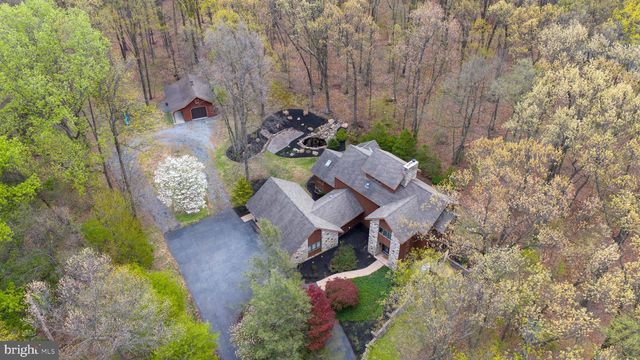 9 WYNDHAM HILL DR, Reading, PA 19606