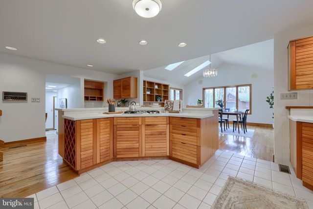 9 WYNDHAM HILL DR, Reading, PA 19606