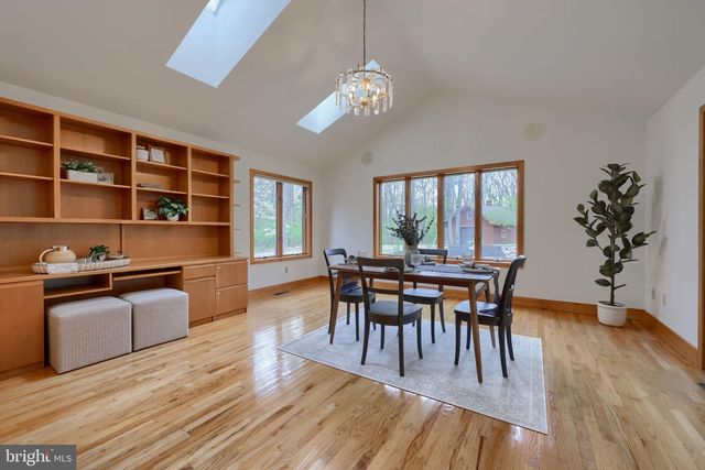 9 WYNDHAM HILL DR, Reading, PA 19606