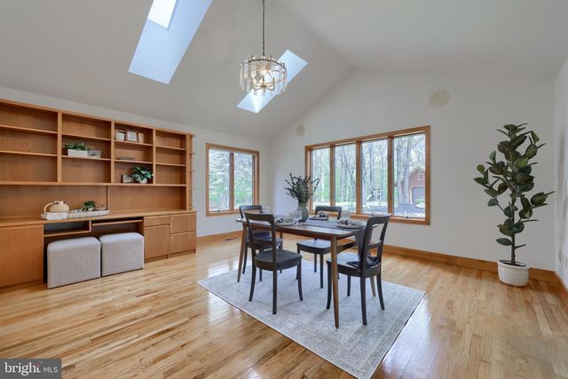 9 WYNDHAM HILL DR, Reading, PA 19606