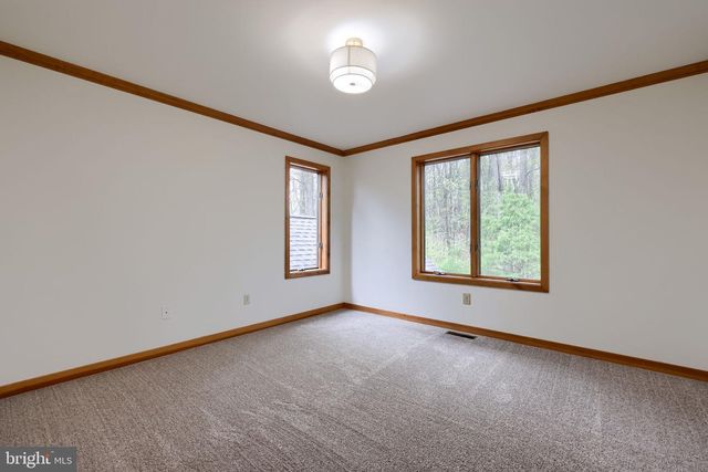 9 WYNDHAM HILL DR, Reading, PA 19606