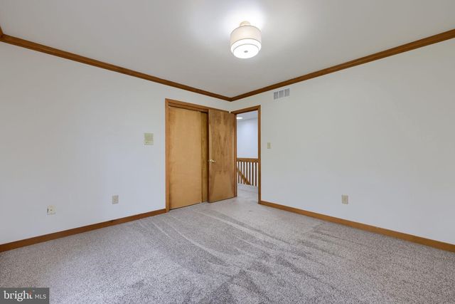 9 WYNDHAM HILL DR, Reading, PA 19606
