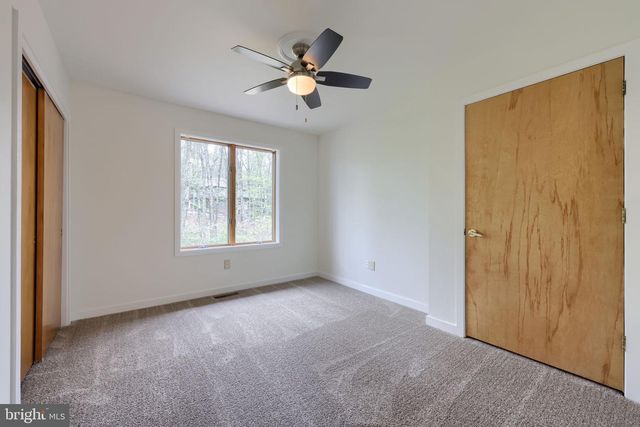 9 WYNDHAM HILL DR, Reading, PA 19606