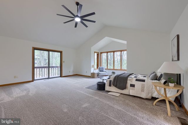 9 WYNDHAM HILL DR, Reading, PA 19606