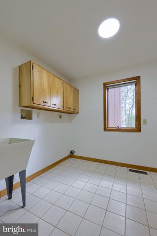 9 WYNDHAM HILL DR, Reading, PA 19606