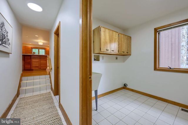 9 WYNDHAM HILL DR, Reading, PA 19606