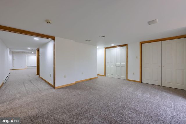 9 WYNDHAM HILL DR, Reading, PA 19606