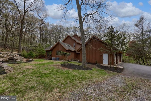 9 WYNDHAM HILL DR, Reading, PA 19606