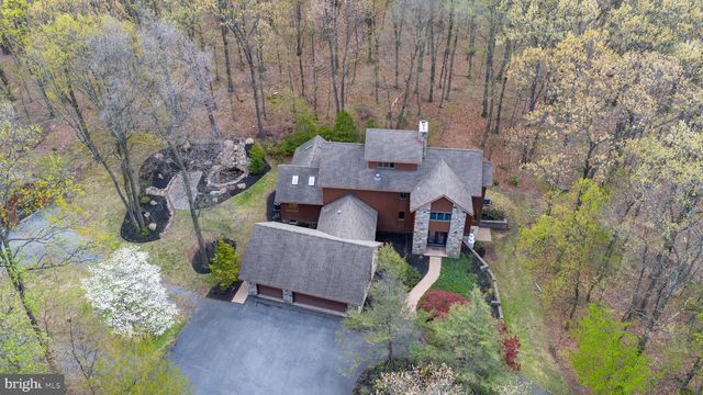 9 WYNDHAM HILL DR, Reading, PA 19606