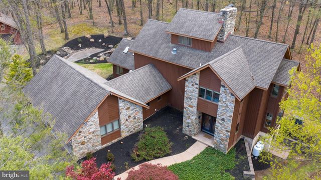 9 WYNDHAM HILL DR, Reading, PA 19606