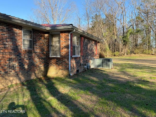 103 Ratledge Rd, Sweetwater, TN 37874
