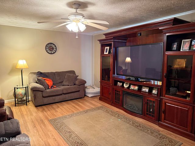 103 Ratledge Rd, Sweetwater, TN 37874