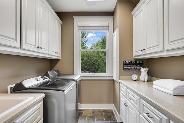 7870 Bent Tree Circle, Prior Lake, MN 55372