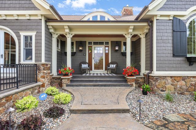 7870 Bent Tree Circle, Prior Lake, MN 55372