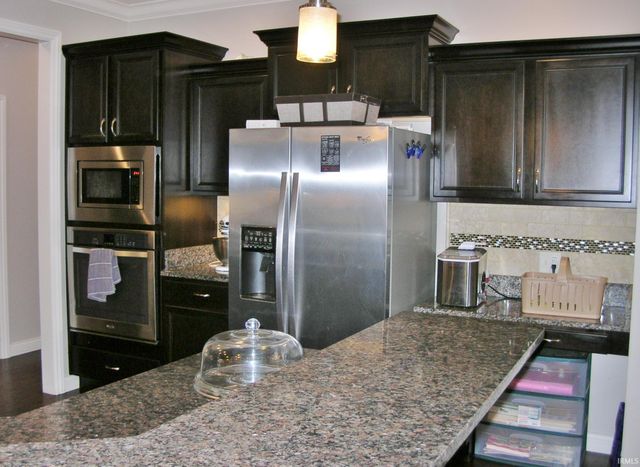 2966 Hannah Court, Newburgh, IN 47630