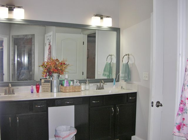 2966 Hannah Court, Newburgh, IN 47630