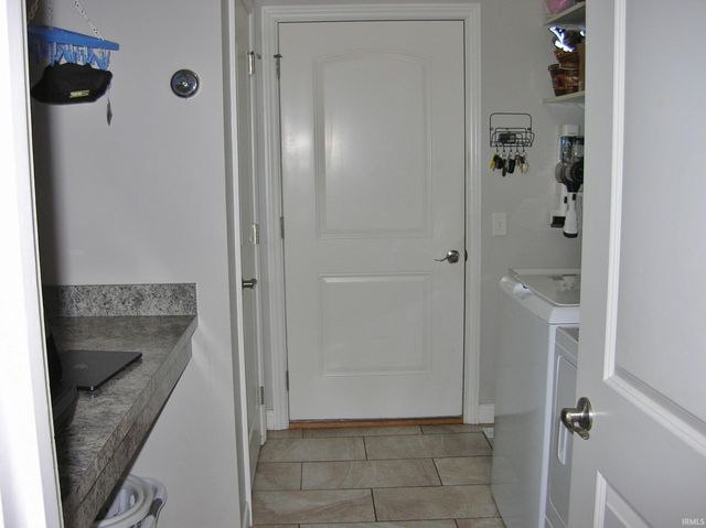 2966 Hannah Court, Newburgh, IN 47630