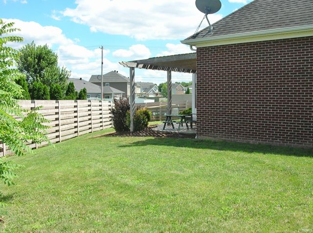 2966 Hannah Court, Newburgh, IN 47630