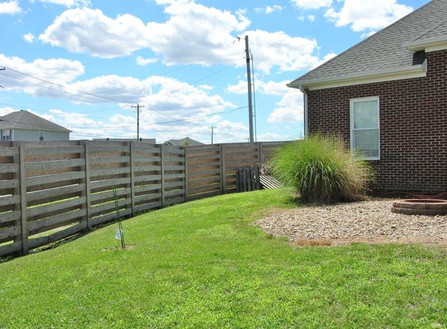 2966 Hannah Court, Newburgh, IN 47630