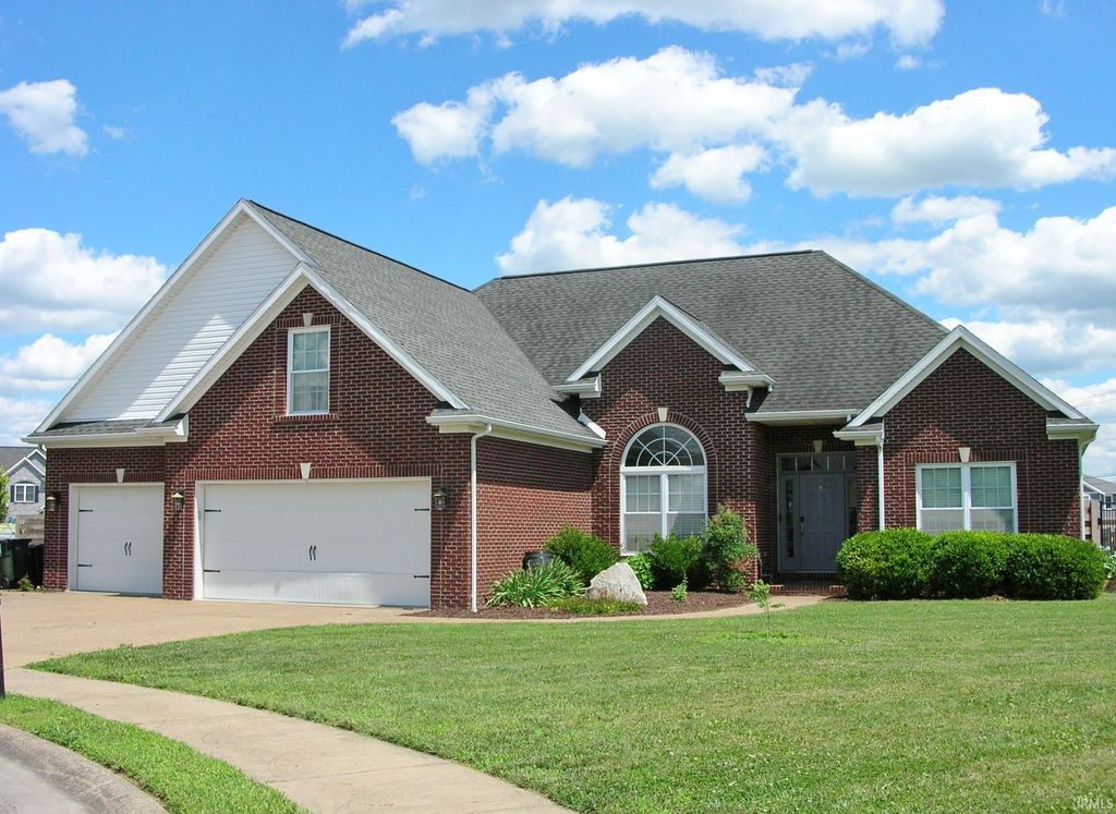2966 Hannah Court, Newburgh, IN 47630
