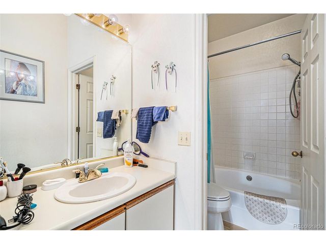 1079 S Walden Way 217, Aurora, CO 80017