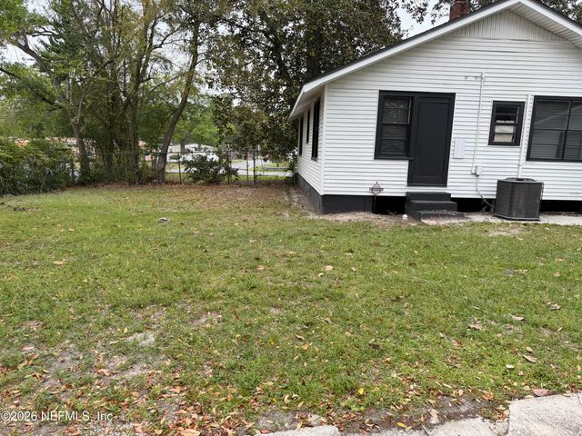 1546 PALMDALE Street, Jacksonville, FL 32208