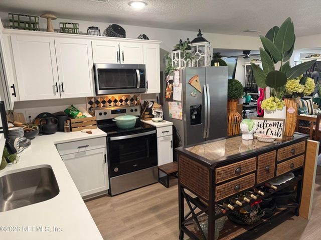 1546 PALMDALE Street, Jacksonville, FL 32208