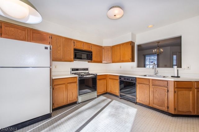 703 Porter Way, Bridgewater Twp., NJ 08807