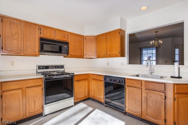 703 Porter Way, Bridgewater Twp., NJ 08807