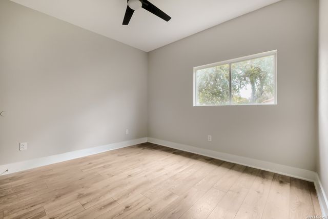 722 GROSVENOR, San Antonio, TX 78221