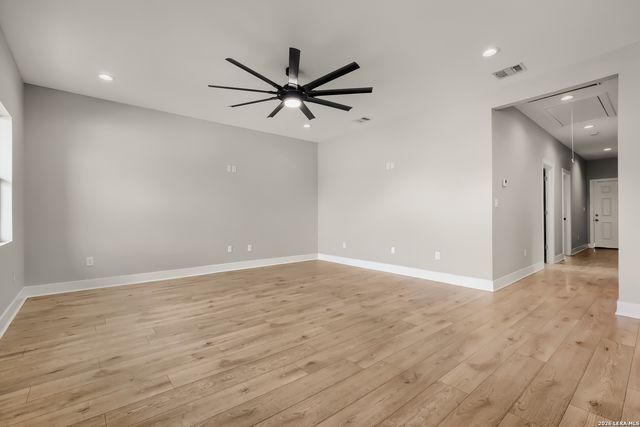 722 GROSVENOR, San Antonio, TX 78221