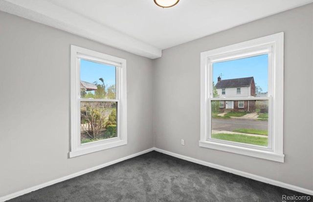 8897 Hartwell Street, Detroit, MI 48228