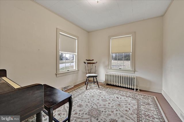 100 N GUTHRIESVILLE RD, Downingtown, PA 19335