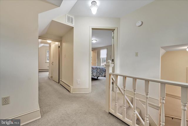 100 N GUTHRIESVILLE RD, Downingtown, PA 19335