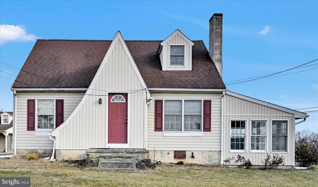 100 N GUTHRIESVILLE RD, Downingtown, PA 19335