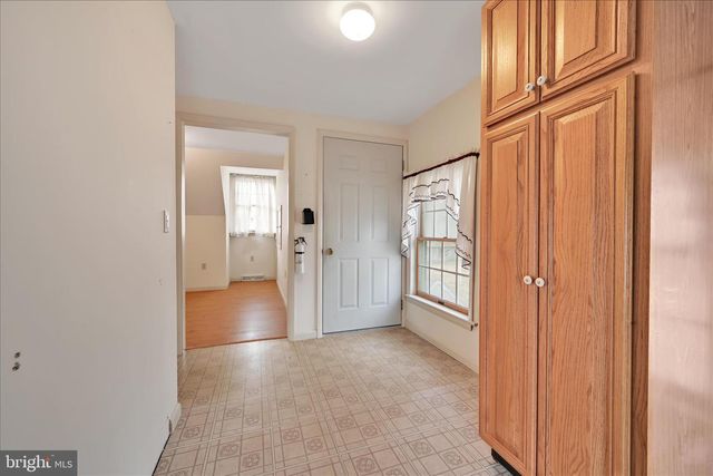 100 N GUTHRIESVILLE RD, Downingtown, PA 19335