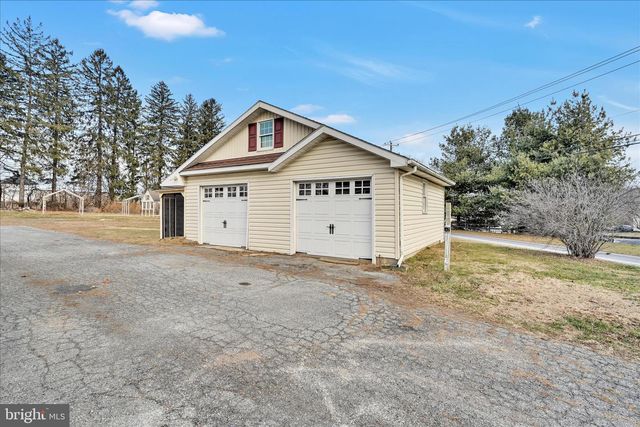 100 N GUTHRIESVILLE RD, Downingtown, PA 19335