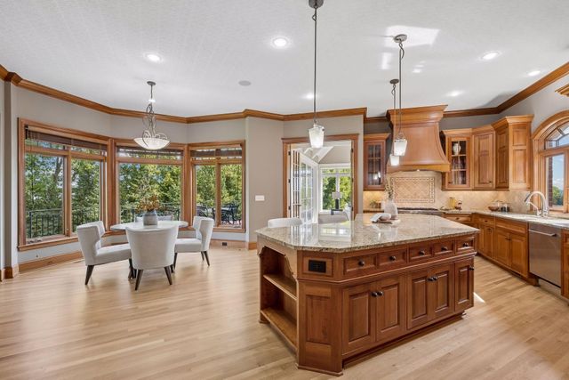 130 Bergamot Drive, Medina, MN 55340